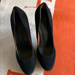 Elegant Black Women's Shoes